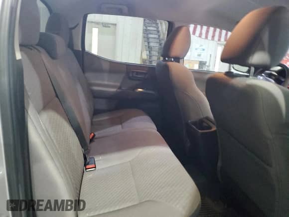 2022 Toyota Tacoma TRD Off Road with VIN 3TYCZ5AN2NT070103, listed as a Copart auction lot 81084885 with 40,895 mi miles and Salvage title. Bid and sale history available at DreamBid. Image 10.