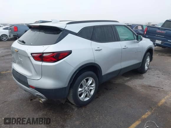 2021 Chevrolet Blazer LT с VIN 3GNKBDRS5MS511594, выставлен на аукционе IAAI как лот 41135245 с пробегом 73 304 миль миль и . История ставок и продаж доступна на DreamBid. Изображение 4.