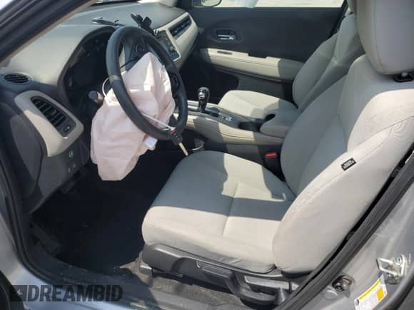 2020 Honda HR-V LX с VIN 3CZRU6H37LM722509, выставлен на аукционе Copart как лот 69444695 с пробегом 65 517 миль миль и Списание • Salvage title. История ставок и продаж доступна на DreamBid. Изображение 7.