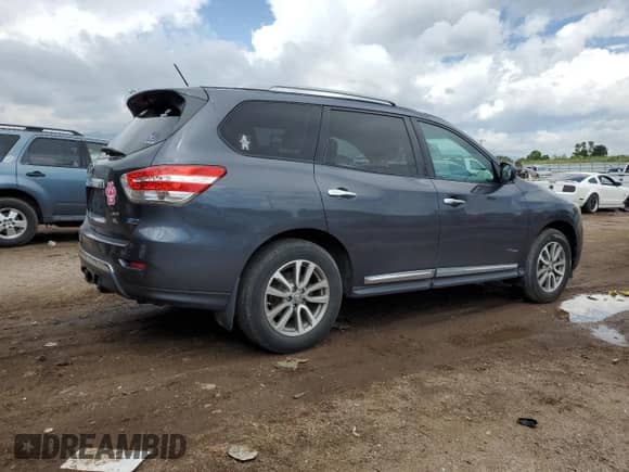 2014 Nissan Pathfinder Platinum Hybrid with VIN 5N1CR2MM5EC642694, listed as a Copart auction lot 60140935 with 145,853 mi miles and Clean title. Bid and sale history available at DreamBid. Image 3.