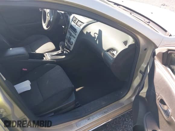 2012 Chevrolet Malibu 1LT с VIN 1G1ZC5E03CF100995, выставлен на аукционе IAAI как лот 41969585 с пробегом 124 057 миль миль и . История ставок и продаж доступна на DreamBid. Изображение 5.