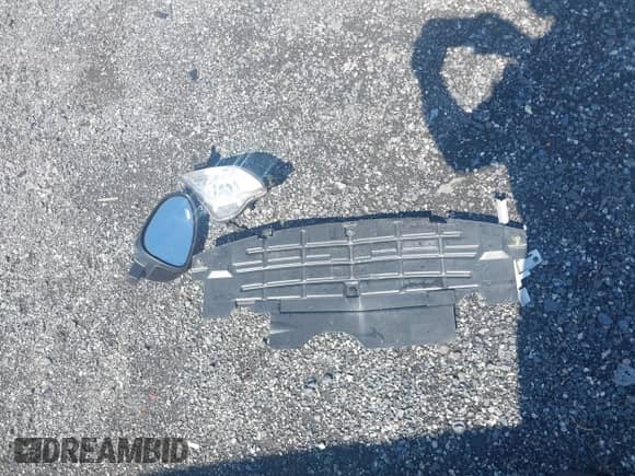 2014 Chevrolet Sonic RS with VIN 1G1JG6SB4E4234698, listed as a IAAI auction lot 42553027 with 149,958 mi miles and . Bid and sale history available at DreamBid. Image 12.