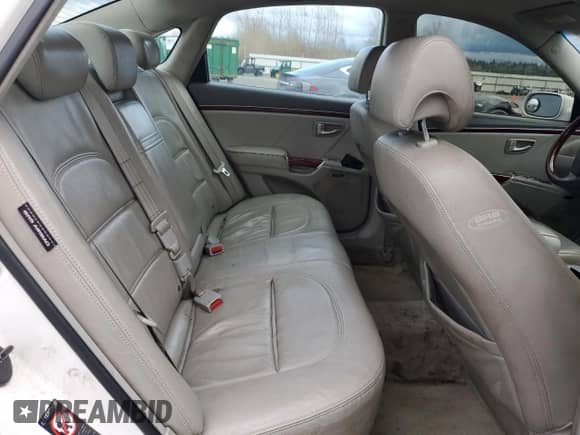 2007 Hyundai Azera SE с VIN KMHFC46F67A209716, выставлен на аукционе Copart как лот 79777864 с пробегом 152 692 миль миль и Списание • Salvage title. История ставок и продаж доступна на DreamBid. Изображение 10.