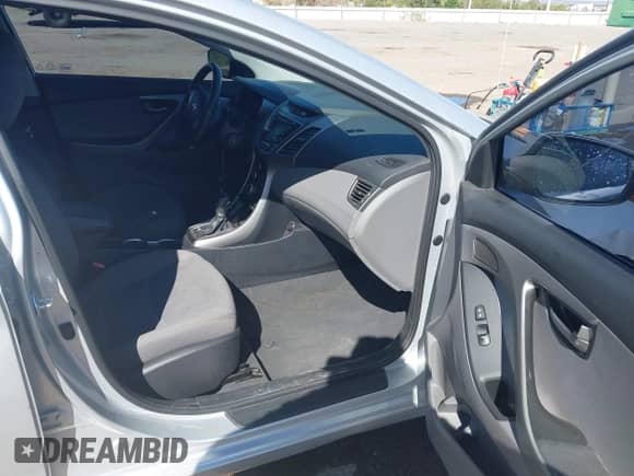 2016 Hyundai Elantra SE with VIN 5NPDH4AE0GH666185, listed as a IAAI auction lot 43292156 with 98,112 mi miles and . Bid and sale history available at DreamBid. Image 5.