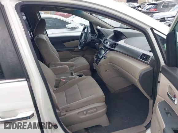 2015 Honda Odyssey EX с VIN 5FNRL5H49FB106699, выставлен на аукционе IAAI как лот 42581882 с пробегом 187 069 миль миль и . История ставок и продаж доступна на DreamBid. Изображение 5.