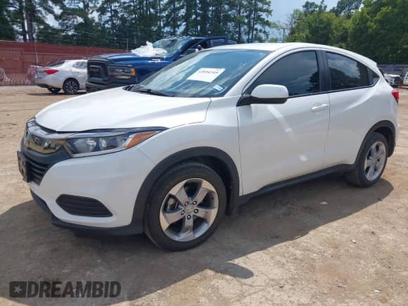 2022 Honda HR-V LX with VIN 3CZRU5H39NM739745, listed as a IAAI auction lot 43054345 with 44,302 mi miles and . Bid and sale history available at DreamBid. Image 2.
