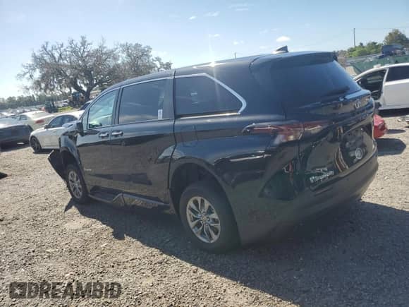 2023 Toyota Sienna XLE z VIN 5TDYRKEC7PS146572, wystawiony jako Copart lot #70752895 z przebiegiem 35 916 mil mil oraz Szkoda całkowita • Salvage title. Historia ofert i sprzedaży dostępna na DreamBid. Obrazek 2.