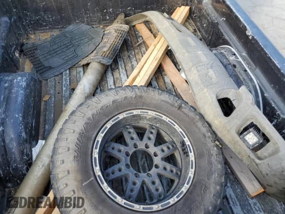 2003 Chevrolet Silverado 2500HD LS with VIN 1GCHK23U73F230630, listed as a Copart auction lot 71424155 with 255,470 mi miles and Salvage title. Bid and sale history available at DreamBid. Image 12.