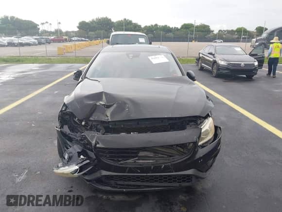 2017 Volvo S60 Dynamic с VIN YV126MFL8H2422804, выставлен на аукционе IAAI как лот 42411971 с пробегом 127 927 миль миль и . История ставок и продаж доступна на DreamBid. Изображение 6.