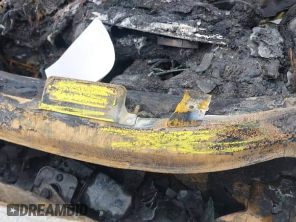 2019 Hyundai Santa Fe SEL with VIN 5NMS33AD8KH015271, listed as a IAAI auction lot 41509318 with Not provided miles and . Bid and sale history available at DreamBid. Image 9.