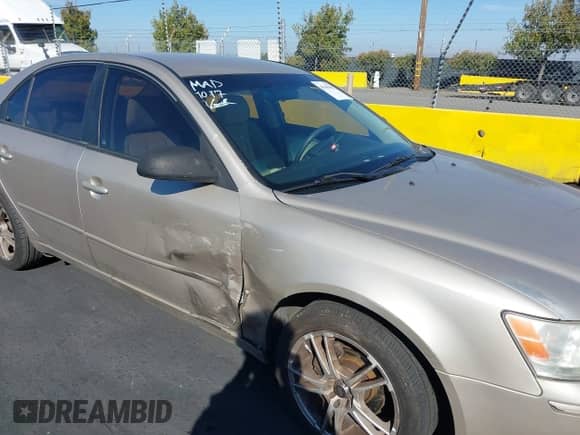 2009 Hyundai Sonata GLS z VIN 5NPET46C49H427607, wystawiony jako IAAI lot #43490863 z przebiegiem 216 324 mil mil oraz . Historia ofert i sprzedaży dostępna na DreamBid. Obrazek 6.