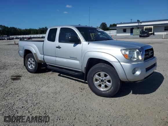 2006 Toyota Tacoma с VIN 5TEUU42N86Z285013, выставлен на аукционе Copart как лот 85072785 с пробегом 172 162 миль миль и Списание • Salvage title. История ставок и продаж доступна на DreamBid. Изображение 4.