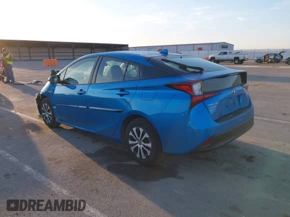 2019 Toyota Prius LE с VIN JTDL9RFU2K3013061, выставлен на аукционе IAAI как лот 41797721 с пробегом 122 721 миль миль и . История ставок и продаж доступна на DreamBid. Изображение 3.