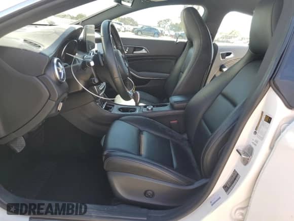 2018 Mercedes-Benz CLA 250 с VIN WDDSJ4EB5JN677109, выставлен на аукционе Copart как лот 80906945 с пробегом 99 942 миль миль и Списание • Salvage title. История ставок и продаж доступна на DreamBid. Изображение 7.