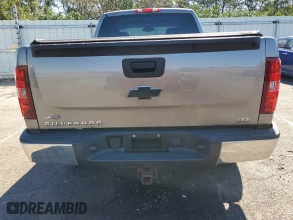 2009 Chevrolet Silverado 1500 LTZ с VIN 1GCEK39019Z228053, выставлен на аукционе Copart как лот 69630765 с пробегом 119 852 миль миль и Списание • Salvage title. История ставок и продаж доступна на DreamBid. Изображение 6.