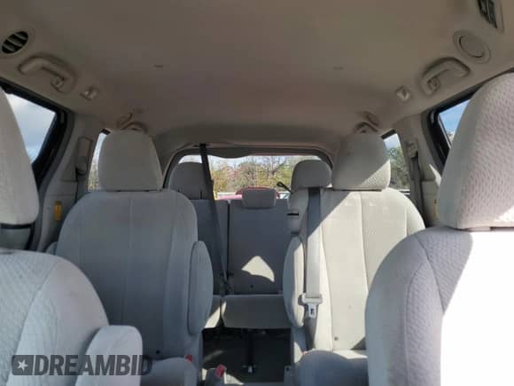2014 Toyota Sienna LE AAS with VIN 5TDKK3DC4ES501132, listed as a Copart auction lot 86618255 with 109,463 mi miles and Clean title. Bid and sale history available at DreamBid. Image 10.