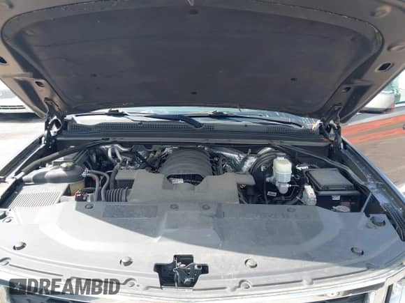 2016 Chevrolet Suburban LT z VIN 1GNSCHKCXGR346074, wystawiony jako IAAI lot #42721809 z przebiegiem 130 514 mil mil oraz . Historia ofert i sprzedaży dostępna na DreamBid. Obrazek 10.