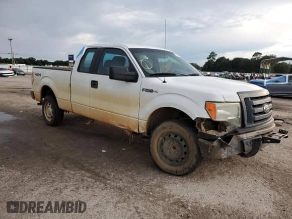 2012 Ford F-150 XL with VIN 1FTEX1EM8CFB56131, listed as a Copart auction lot 68894875 with 225,886 mi miles and Salvage title. Bid and sale history available at DreamBid. Image 4.