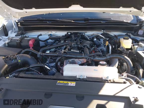 2024 Toyota Tacoma SR5 with VIN 3TMLB5JN1RM022825, listed as a IAAI auction lot 41356038 with 3,977 mi miles and . Bid and sale history available at DreamBid. Image 10.