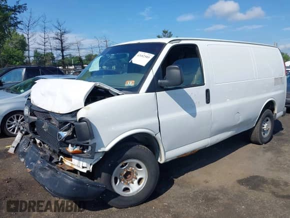 2011 Chevrolet Express Cargo с VIN 1GCWGFFA4B1116453, выставлен на аукционе IAAI как лот 42682585 с пробегом 247 393 миль миль и . История ставок и продаж доступна на DreamBid. Изображение 17.