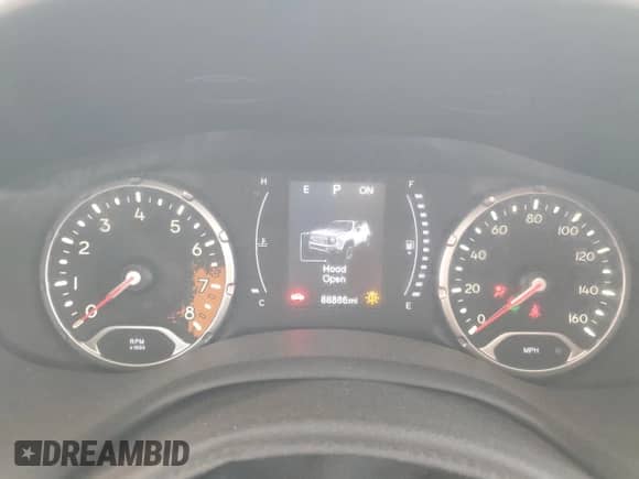 2018 Jeep Renegade Altitude with VIN ZACCJABB7JPH62171, listed as a Copart auction lot 71546175 with 88,886 mi miles and Salvage title. Bid and sale history available at DreamBid. Image 9.