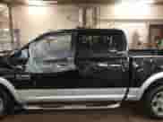 2014 Ram 1500 Laramie z VIN 1C6RR7NM2ES476528, wystawiony jako IAAI lot #42309574 z przebiegiem 150 307 mil mil oraz . Historia ofert i sprzedaży dostępna na DreamBid. Obrazek 14.