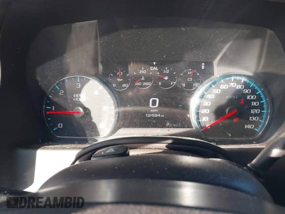 2017 Chevrolet Suburban Premier z VIN 1GNSCJKC8HR349936, wystawiony jako IAAI lot #41321102 z przebiegiem 131 594 mil mil oraz . Historia ofert i sprzedaży dostępna na DreamBid. Obrazek 7.