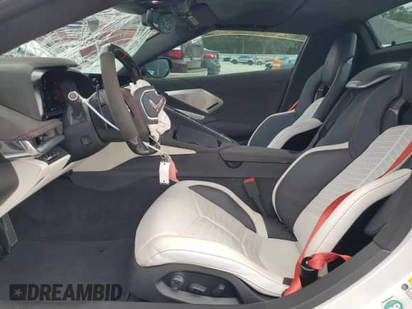 2023 Chevrolet Corvette 3LZ с VIN 1G1YF3D30P5700498, выставлен на аукционе Copart как лот 68145335 с пробегом 3 647 миль миль и Списание • Salvage title. История ставок и продаж доступна на DreamBid. Изображение 7.