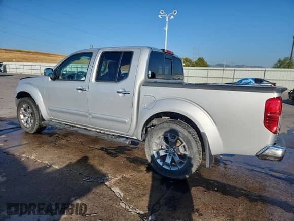 2019 Nissan Frontier SV with VIN 1N6AD0EV2KN762018, listed as a Copart auction lot 70880915 with 102,703 mi miles and Salvage title. Bid and sale history available at DreamBid. Image 2.