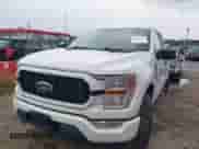 2021 Ford F-150 XL z VIN 1FTEX1EP5MFC70020, wystawiony jako IAAI lot #43237072 z przebiegiem Nie podano mil oraz . Historia ofert i sprzedaży dostępna na DreamBid. Obrazek 6.