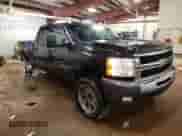 2007 Chevrolet Silverado 2500HD 1LT z VIN 1GCHK23K27F516745, wystawiony jako Copart lot #60458405 z przebiegiem 248 304 mil mil oraz Czysty tytuł • Clean title. Historia ofert i sprzedaży dostępna na DreamBid. Obrazek 4.