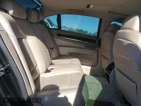 2009 BMW 7 Series 750Li with VIN WBAKB83529CY61276, listed as a Copart auction lot 85723525 with 110,686 mi miles and Salvage title. Bid and sale history available at DreamBid. Image 10.