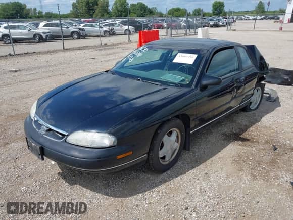 1997 Chevrolet Monte Carlo LS with VIN 2G1WW12M5V9268711, listed as a IAAI auction lot 43062416 with 200,870 mi miles and . Bid and sale history available at DreamBid. Image 16.