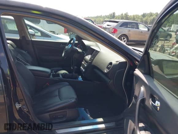 2014 Nissan Maxima SV z VIN 1N4AA5AP6EC463718, wystawiony jako IAAI lot #42951859 z przebiegiem 96 793 mil mil oraz . Historia ofert i sprzedaży dostępna na DreamBid. Obrazek 5.