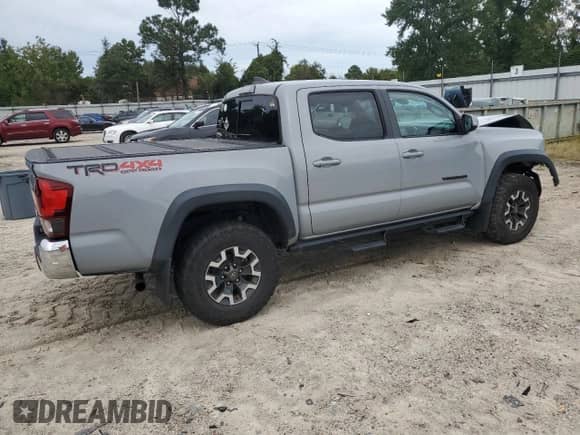 2019 Toyota Tacoma TRD Off Road z VIN 3TMCZ5ANXKM213550, wystawiony jako Copart lot #81675915 z przebiegiem 78 339 mil mil oraz Szkoda całkowita • Salvage title. Historia ofert i sprzedaży dostępna na DreamBid. Obrazek 3.