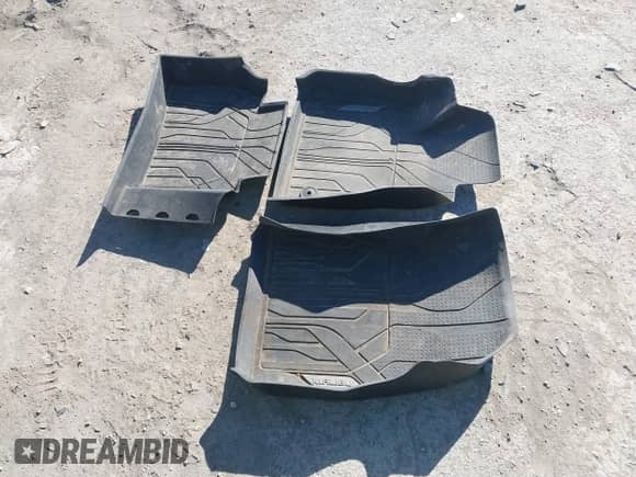 2023 Chevrolet Malibu RS с VIN 1G1ZG5STXPF125417, выставлен на аукционе IAAI как лот 40512559 с пробегом 22 270 миль миль и . История ставок и продаж доступна на DreamBid. Изображение 17.