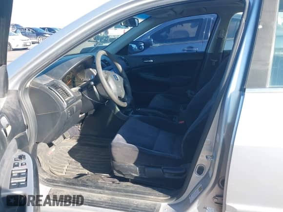 2004 Honda Accord EX with VIN JHMCM56604C020598, listed as a IAAI auction lot 43507236 with 243,501 mi miles and . Bid and sale history available at DreamBid. Image 5.