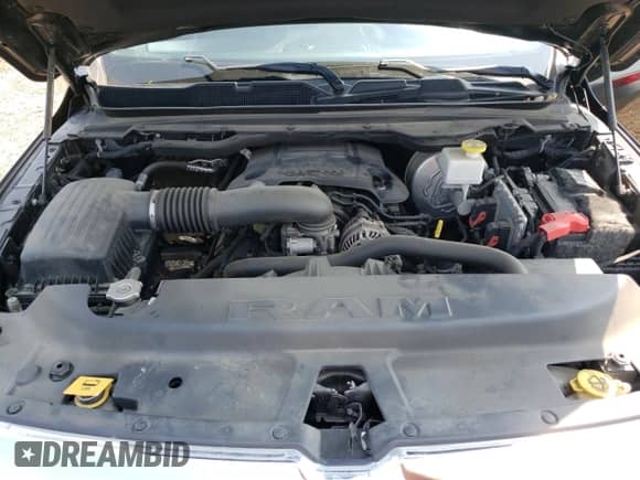 2020 Ram 1500 Limited z VIN 1C6SRFHT4LN266863, wystawiony jako Copart lot #66673575 z przebiegiem 62 899 mil mil oraz Szkoda całkowita • Salvage title. Historia ofert i sprzedaży dostępna na DreamBid. Obrazek 11.