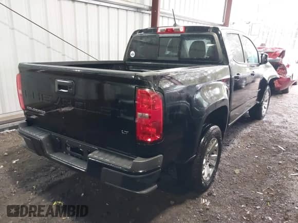 2022 Chevrolet Colorado 2WD LT z VIN 1GCGSCEA6N1320159, wystawiony jako IAAI lot #41696414 z przebiegiem 35 547 mil mil oraz . Historia ofert i sprzedaży dostępna na DreamBid. Obrazek 4.