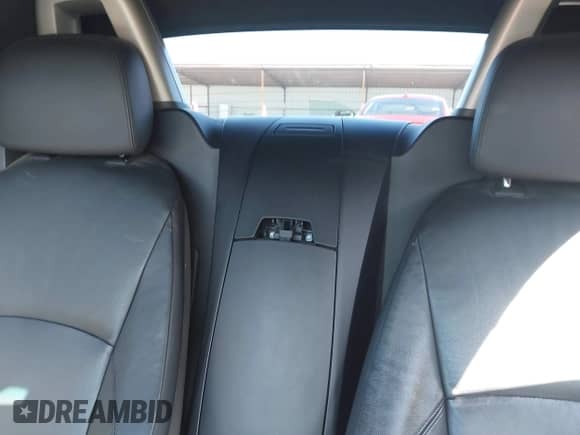 2003 BMW Z4 3.0i with VIN 4USBT53463LT22151, listed as a IAAI auction lot 41750559 with 64,015 mi miles and . Bid and sale history available at DreamBid. Image 8.