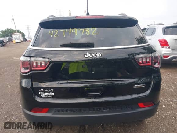 2024 Jeep Compass Latitude Lux с VIN 3C4NJDFN3RT124051, выставлен на аукционе IAAI как лот 42749782 с пробегом 7 856 миль миль и . История ставок и продаж доступна на DreamBid. Изображение 16.