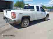 2012 Chevrolet Silverado 1500 LS z VIN 1GCRKREAXCZ307540, wystawiony jako IAAI lot #42354674 z przebiegiem 174 551 mil mil oraz . Historia ofert i sprzedaży dostępna na DreamBid. Obrazek 4.