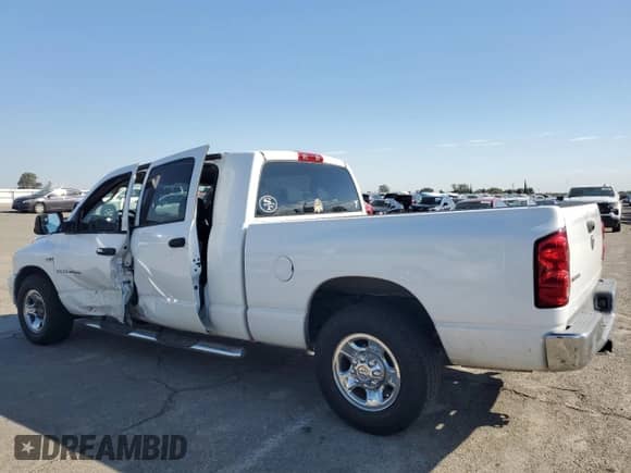 2007 Dodge 1500 SLT z VIN 3D7KR19D17G809089, wystawiony jako Copart lot #81653915 z przebiegiem 219 573 mil mil oraz Szkoda całkowita • Salvage title. Historia ofert i sprzedaży dostępna na DreamBid. Obrazek 2.