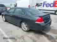 2015 Chevrolet Impala LTZ z VIN 2G1WC5E36F1137404, wystawiony jako IAAI lot #42168093 z przebiegiem 151 921 mil mil oraz . Historia ofert i sprzedaży dostępna na DreamBid. Obrazek 3.