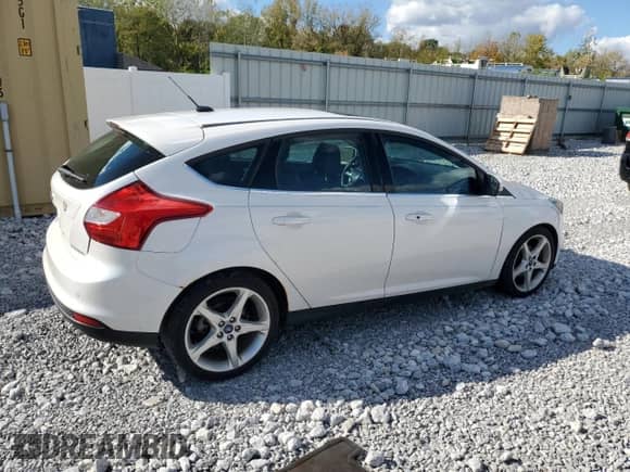 2012 Ford Focus Titanium с VIN 1FAHP3N23CL160795, выставлен на аукционе Copart как лот 84771465 с пробегом 95 549 миль миль и Списание • Salvage title. История ставок и продаж доступна на DreamBid. Изображение 3.