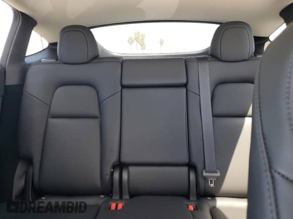 2023 Tesla Model Y Performance с VIN 7SAYGDEF2PF912002, выставлен на аукционе Copart как лот 70494555 с пробегом 12 605 миль миль и Списание • Salvage title. История ставок и продаж доступна на DreamBid. Изображение 10.