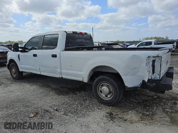 2018 Ford F-250 XL z VIN 1FT7W2A67JEC45748, wystawiony jako Copart lot #54447895 z przebiegiem 189 511 mil mil oraz Czysty tytuł • Clean title. Historia ofert i sprzedaży dostępna na DreamBid. Obrazek 2.