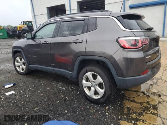2018 Jeep Compass Latitude с VIN 3C4NJDBB4JT284505, выставлен на аукционе Copart как лот 66802515 с пробегом Не указан миль и Списание • Salvage title. История ставок и продаж доступна на DreamBid. Изображение 2.