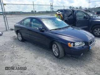 2007 Volvo S60 2.5L Turbo с VIN YV1RS592X72605557, выставлен на аукционе IAAI как лот 40461463 с пробегом 187 225 миль миль и . История ставок и продаж доступна на DreamBid. Изображение 1.