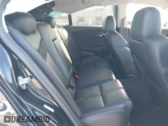 2017 Chevrolet SS с VIN 6G3F25RW0HL303107, выставлен на аукционе IAAI как лот 41935163 с пробегом Не указан миль и . История ставок и продаж доступна на DreamBid. Изображение 8.